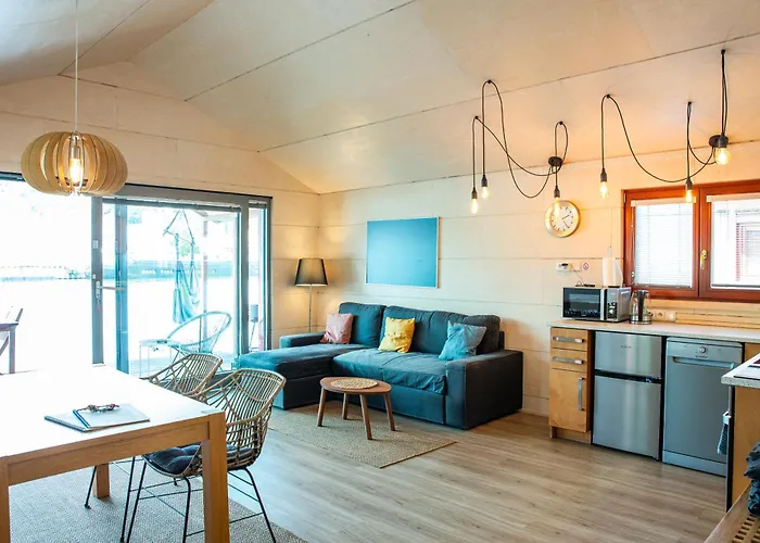 Houseboat Benjamin - Houseboats Benjamin & Franklin