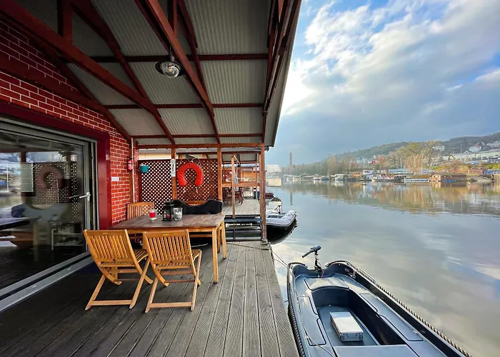 Houseboat Benjamin - Houseboats Benjamin & Franklin