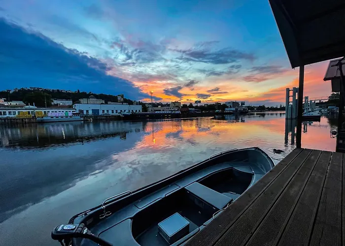Houseboat Benjamin - Houseboats Benjamin & Franklin * プラハ