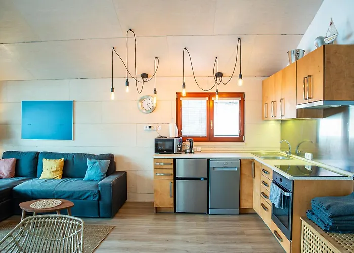 Houseboat Benjamin - Houseboats Benjamin & Franklin